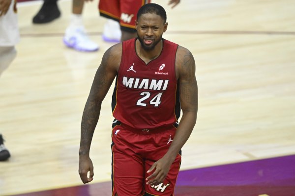 宏源证券 美媒：篮网敦促热火尽快完成海史密斯交易 他们还有一笔操作要做